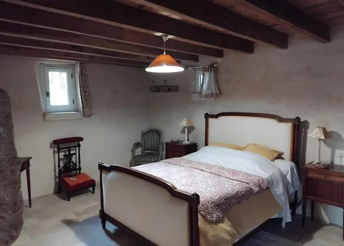 Les Hauts De La Crempse D'hotes Bed and breakfast