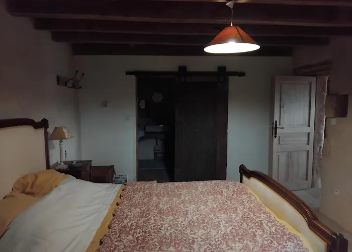 Les Hauts De La Crempse D'hotes Bed and breakfast